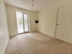 Dining Room - click for photo gallery